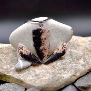 Kõrvarõngad ja ripats